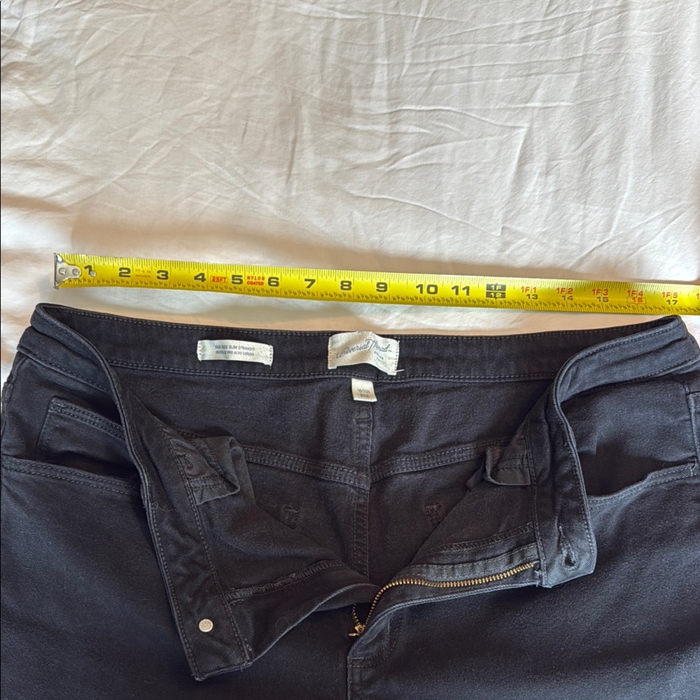 Universal Thread Black High Rise Jeans - Picture 2 of 7